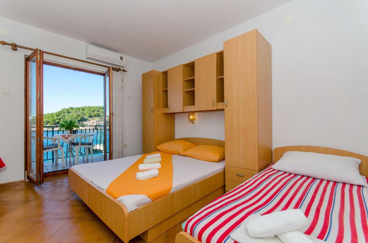Apartments Moloco 德尔韦尼克 外观 照片
